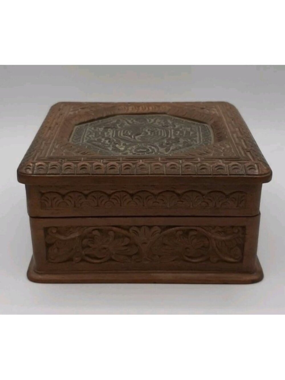 Vintage Hand Carved Wooden Trinket Box Leaf Design Hinged Lid Rustic Folk Art
